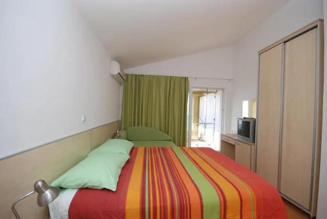 Bmv Room With East Island View Свети-Стефан Экстерьер фото